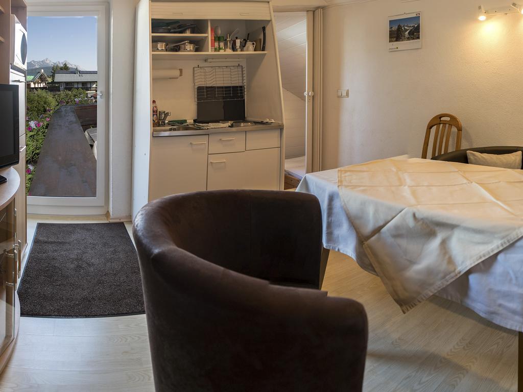 Haus Steinroeschen Apartment Seefeld in Tirol Luaran gambar